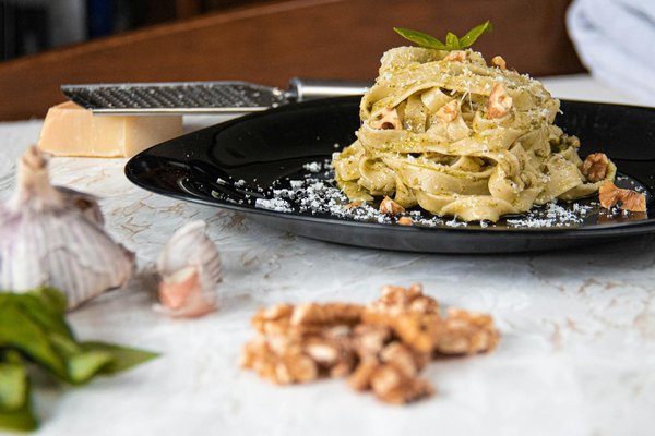 Boost Your Wellness: Uncover the Amazing Benefits of a Colorful Array of Fruits and Vegetables